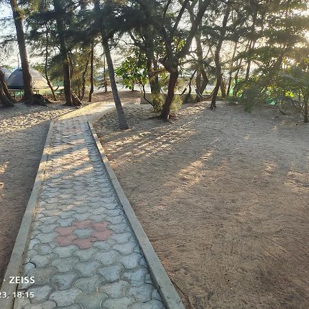 His Grace Sea View Cottages - Private Beach At Malpe ウドゥピ エクステリア 写真