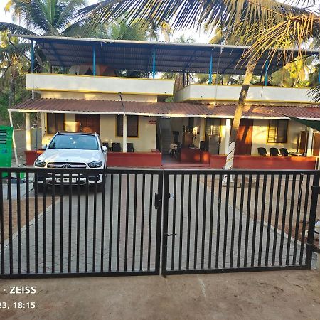 His Grace Sea View Cottages - Private Beach At Malpe ウドゥピ エクステリア 写真