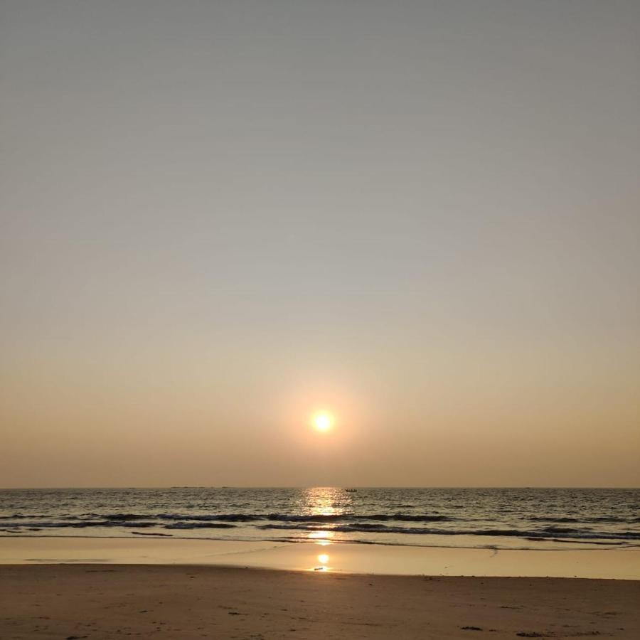 His Grace Sea View Cottages - Private Beach At Malpe ウドゥピ エクステリア 写真