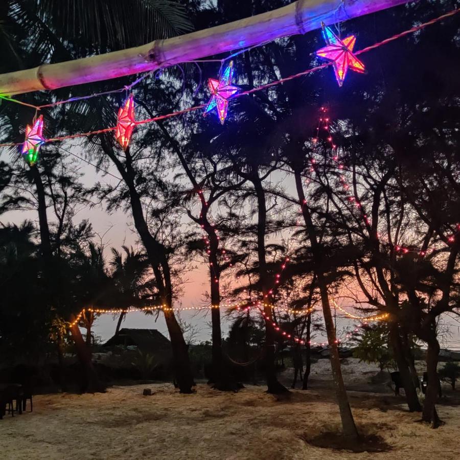 His Grace Sea View Cottages - Private Beach At Malpe ウドゥピ エクステリア 写真
