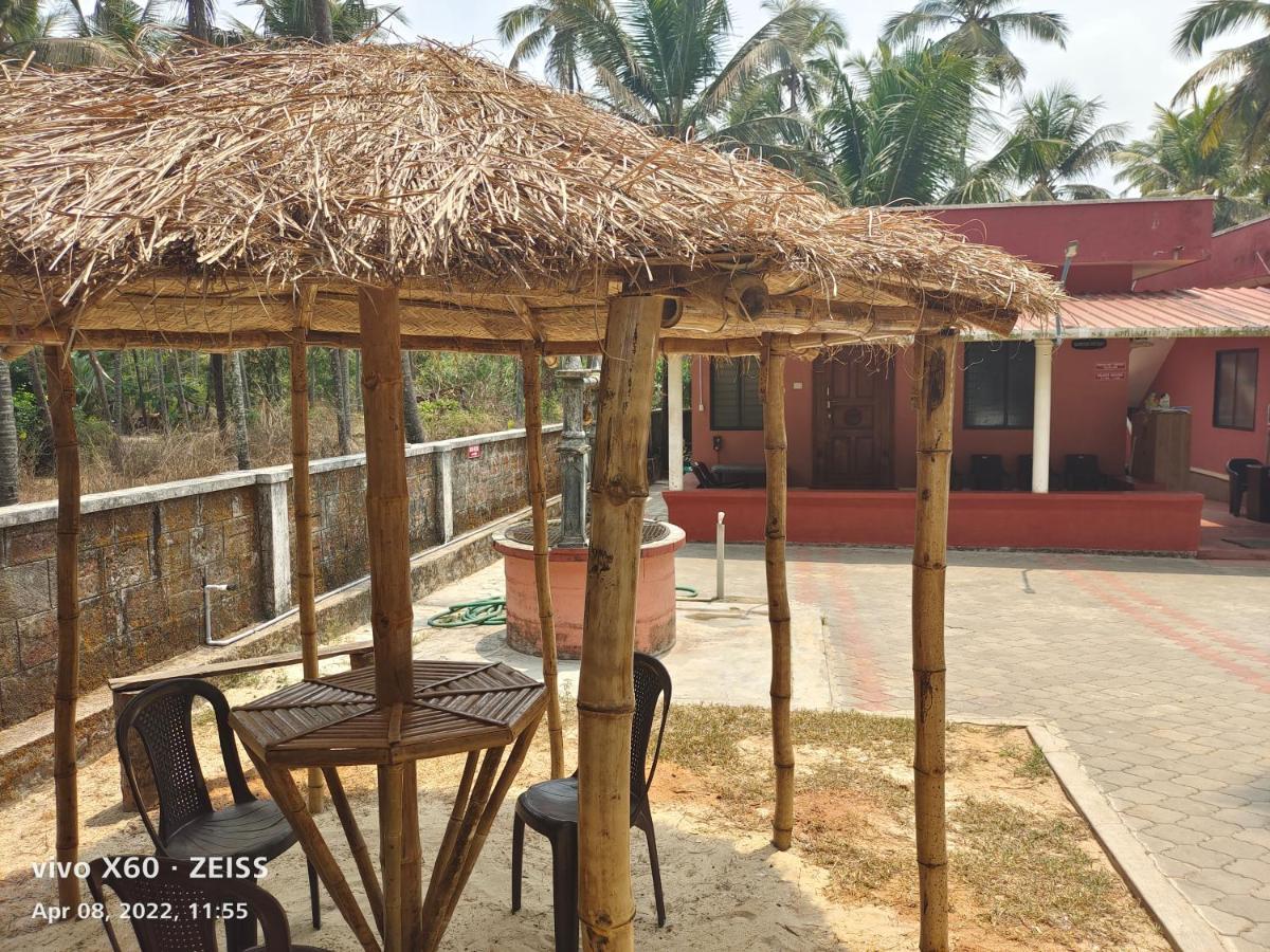 His Grace Sea View Cottages - Private Beach At Malpe ウドゥピ エクステリア 写真