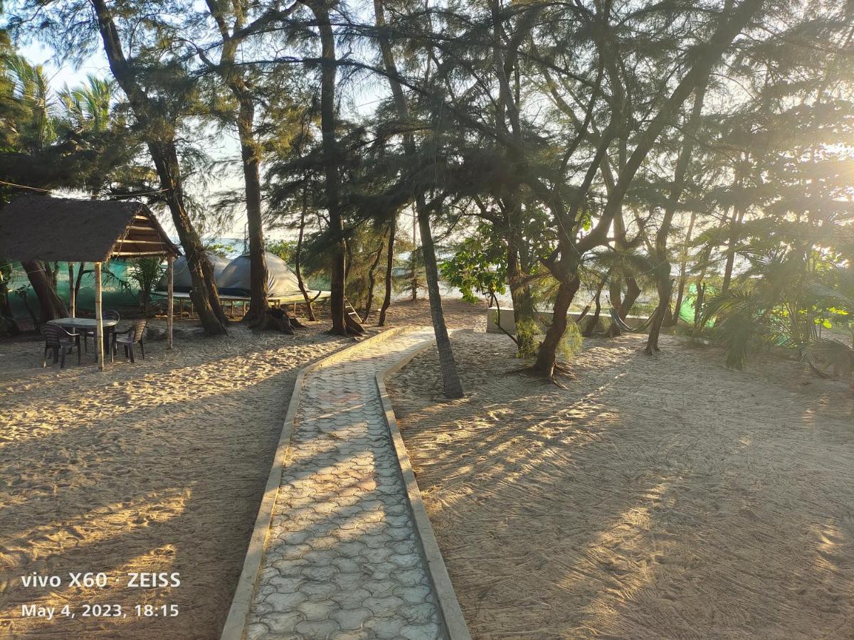 His Grace Sea View Cottages - Private Beach At Malpe ウドゥピ エクステリア 写真